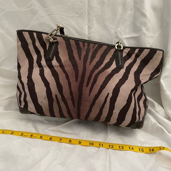 Coach animal print tote - Picture 3 of 6